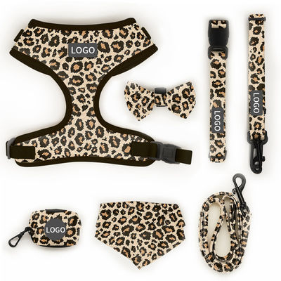 acheter Polyester Léopard imprimé harnais pour animaux de compagnie ensembles de logo collier réglable laisse maillage harnais pour chien fabrication en ligne