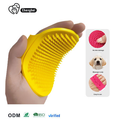 Pinceau de bain jaune portable pour chiot TPR Pinceau de bain et de toilettage pour chien