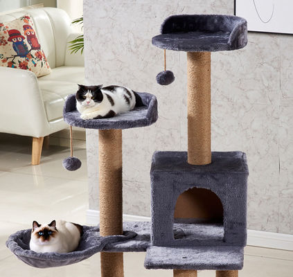 Arbre d'escalade de chat en bois sur mesure avec un design moderne et luxueux